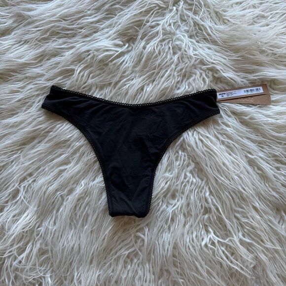 Skims Fits Everybody Picot Trim Thong Onyx Size Small - Picture 1 of 7